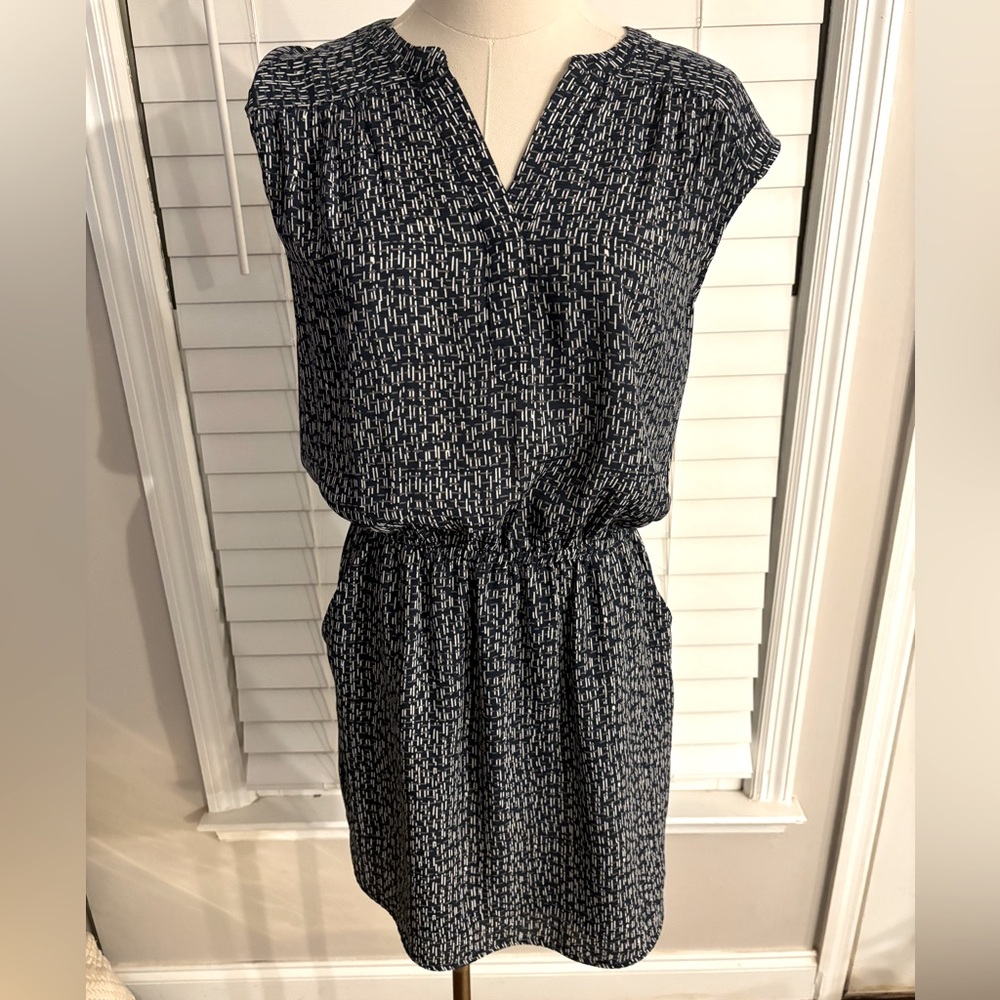 Lila Rose Navy mini dress/Size XS
